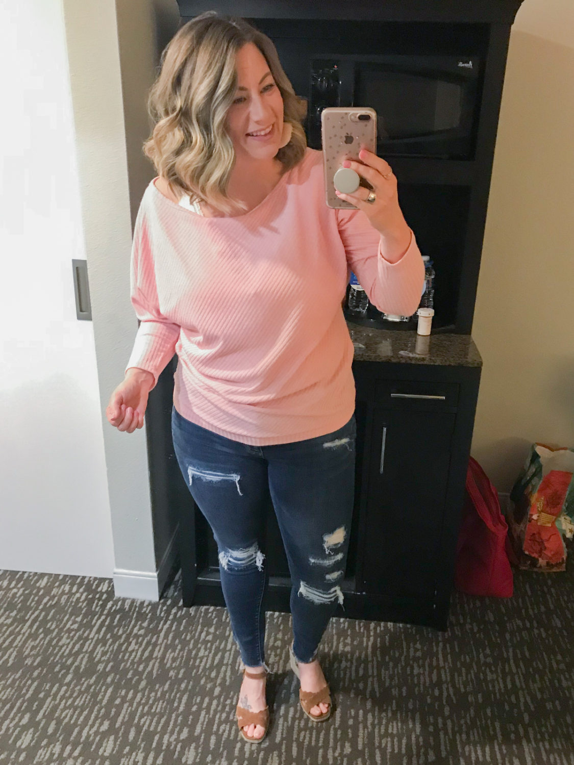 Three easy outfits for a blogging conference! Casual outfits for moms, women, and women business owners. Everyday outfits for women.