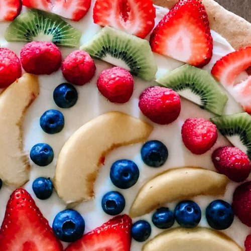 The Best Fruit Pizza – 4th of July Dessert Ideas!